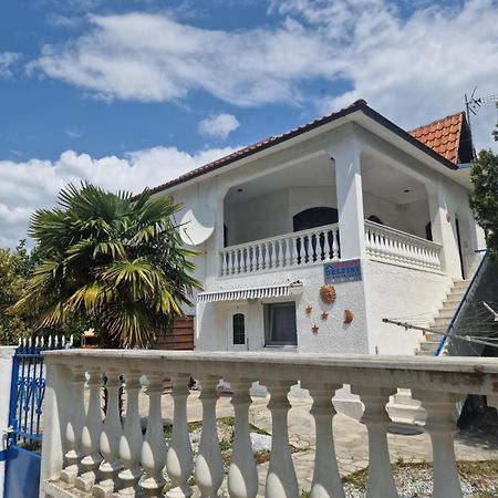 Delfini House Apartment อัสโปรวาลตา ภายนอก รูปภาพ