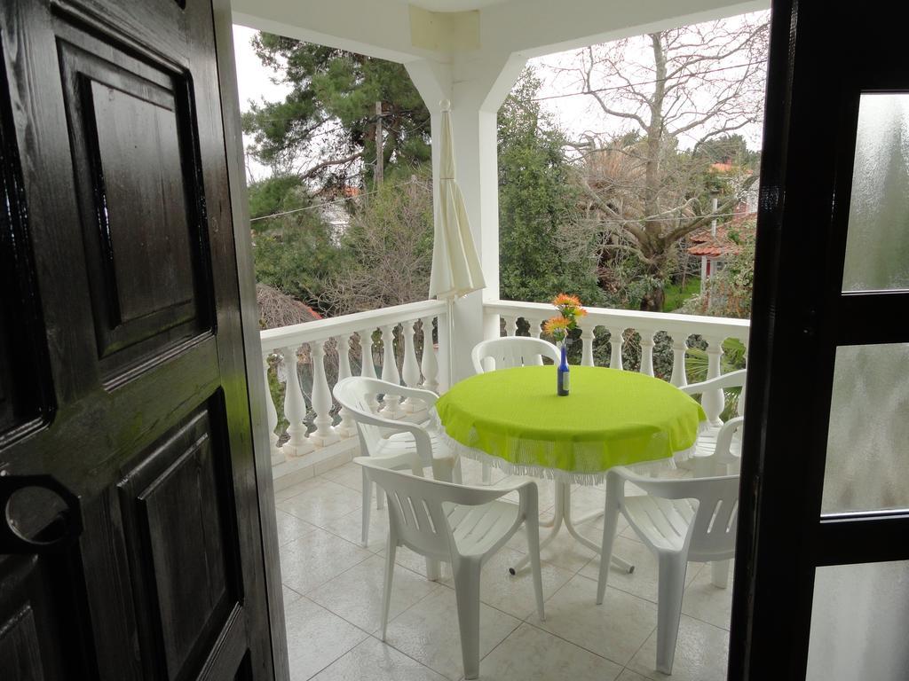Delfini House Apartment อัสโปรวาลตา ภายนอก รูปภาพ
