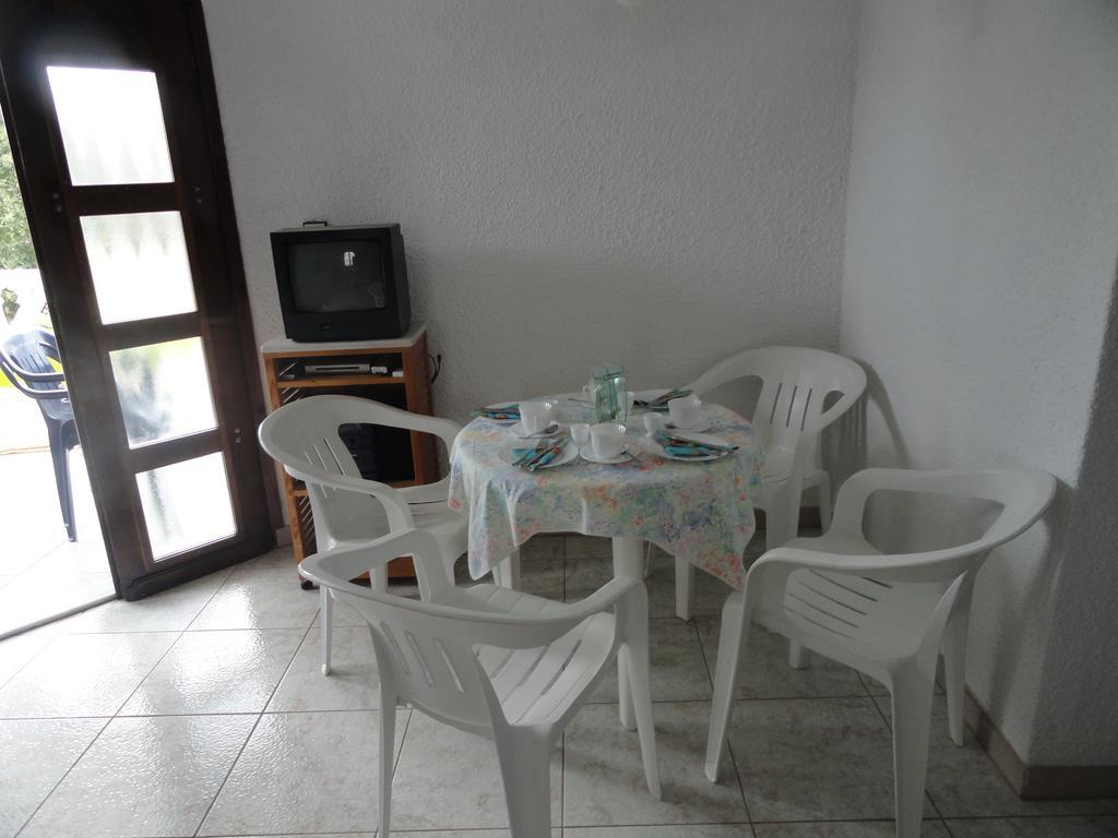 Delfini House Apartment อัสโปรวาลตา ภายนอก รูปภาพ