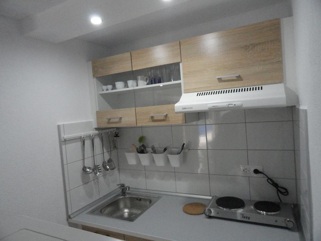 Delfini House Apartment อัสโปรวาลตา ภายนอก รูปภาพ